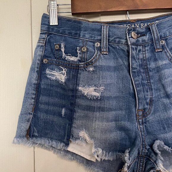 American Eagle Distressed Button Fly Cut Off Vintage Hi-Rise Festival Jean Short - Picture 7 of 11